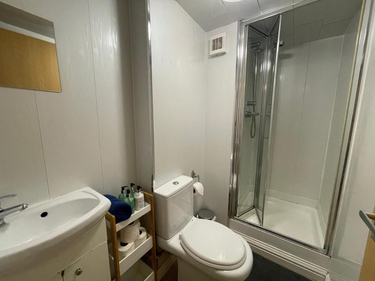 **6 Person City Centre Apartment** Cardiff Exteriör bild
